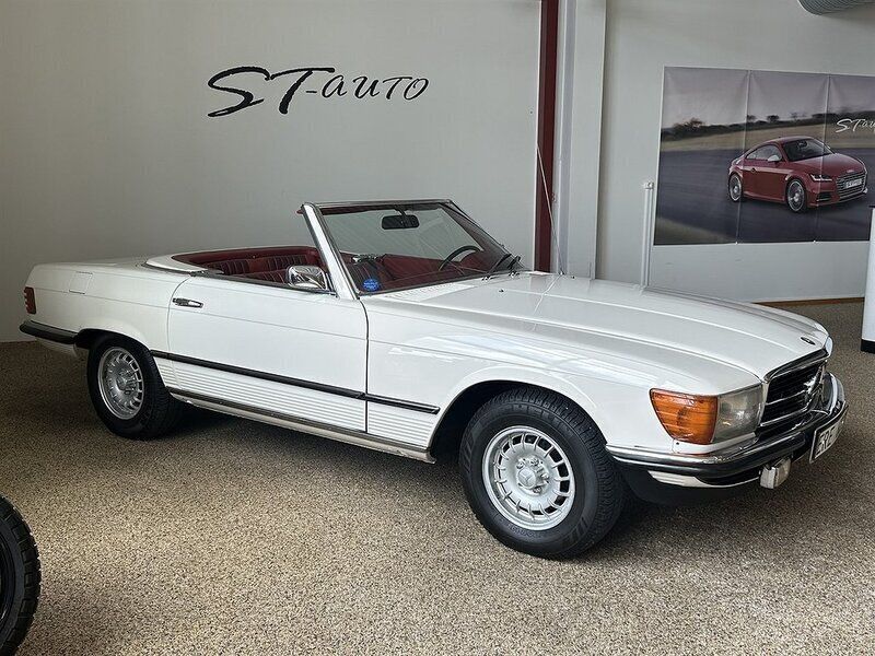 Begagnad Mercedes SL350 200 HK (147 kW) 1972 Vit Cab