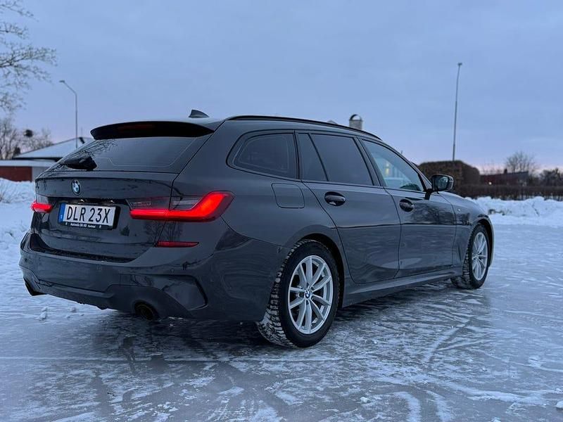 Begagnad BMW 320 M Sport 190 HK (139 kW) 2021 Dravitgrau metallic ( c36 ) Kombi