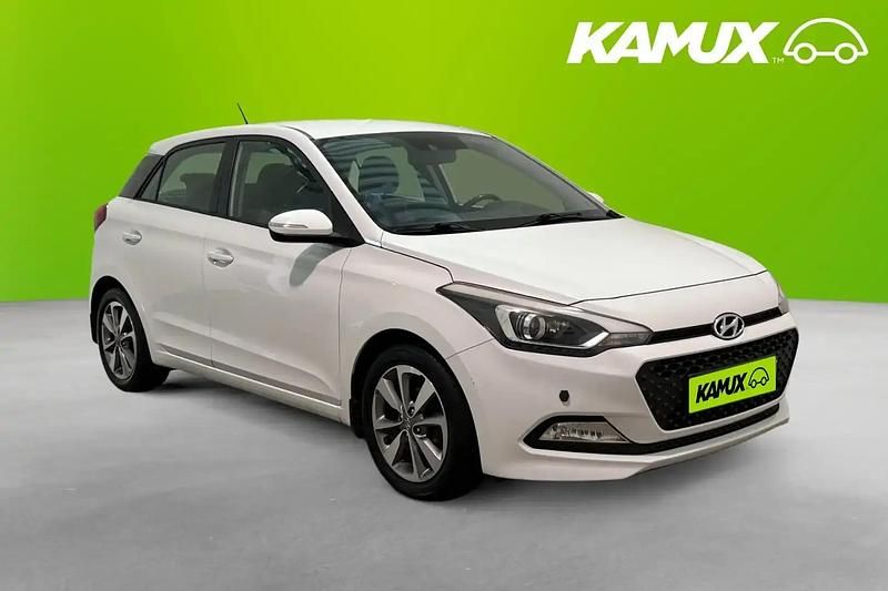 Vit Begagnad 2016 Hyundai i20 Halvkombi | 74 900 kr (Marknadspris) - Bild 1/4