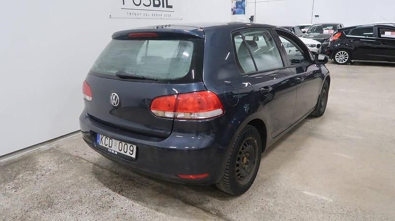 Begagnad VW Golf VI 102 HK (75 kW) 2009 Mörkgrå Halvkombi