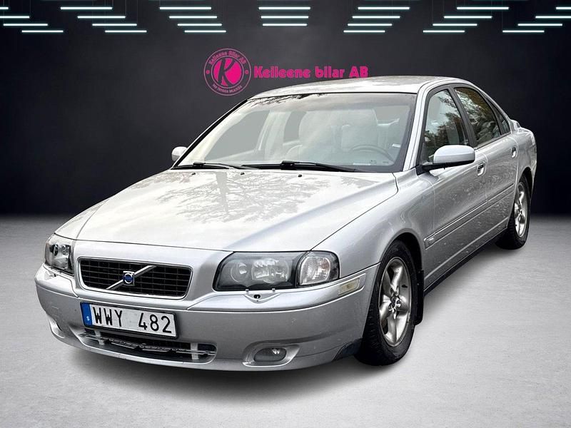 Ljusgrå Begagnad 2005 Volvo S80 Sedan | 34 900 kr (Bra pris) - Bild 1/4