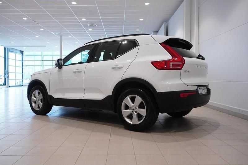 Begagnad Volvo XC40 129 HK (94 kW) 2022 Vit SUV