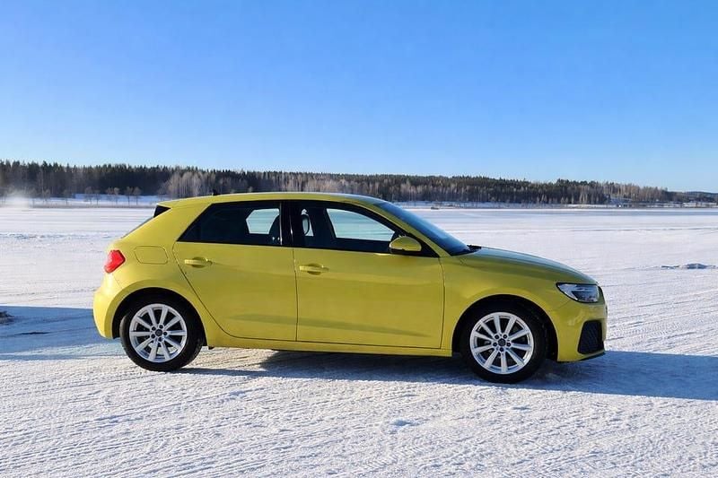 Python yellow metallic Begagnad 2020 Audi A1 Sportback Halvkombi | 129 900 kr (Bra pris) - Bild 1/4