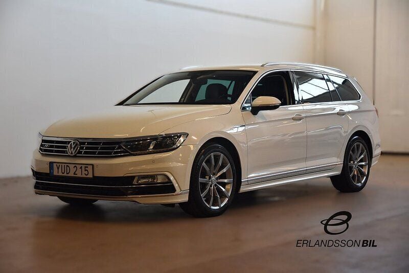 Vit Begagnad 2017 VW Passat GT Kombi | 189 900 kr (Marknadspris) - Bild 1/4