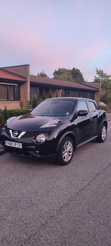 Svart Begagnad 2015 Nissan Juke SUV | 75 000 kr (Marknadspris) - Bild 1/4