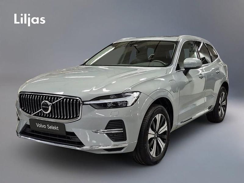 Grå Begagnad 2025 Volvo XC60 Plus SUV | 545 000 kr (Marknadspris) - Bild 1/3