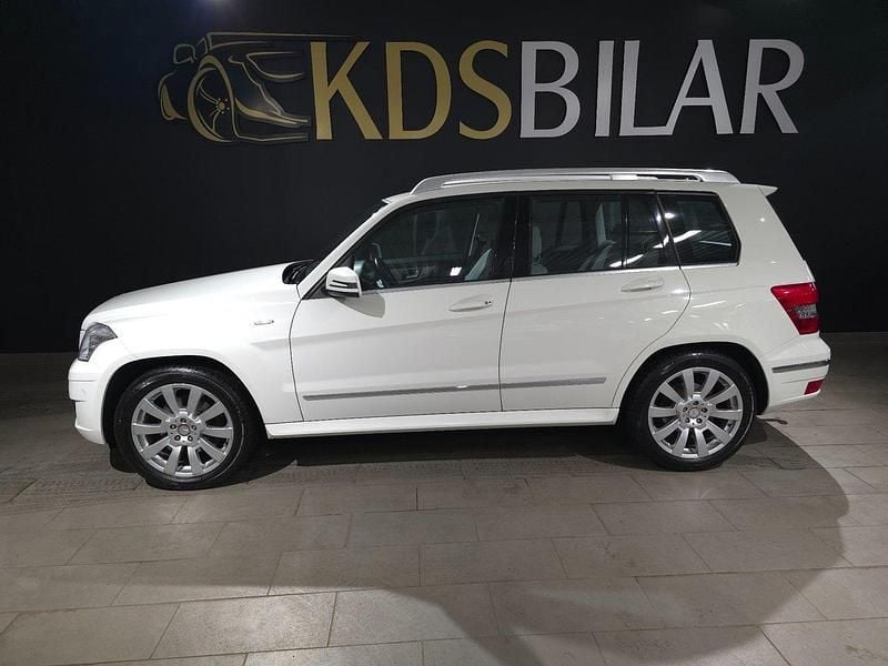 Vit Begagnad 2011 Mercedes GLK220 SUV | 155 000 kr (Marknadspris) - Bild 1/4
