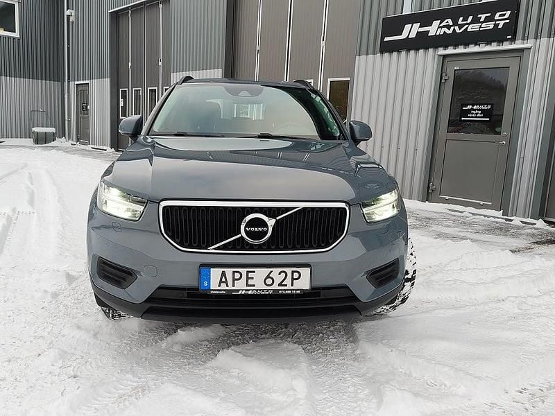 Begagnad Volvo XC40 129 HK (94 kW) 2022 Grå SUV