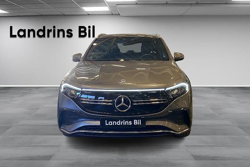 Begagnad Mercedes EQA250 AMG 139 kW (190 HK) 2023 Mörkgrå (grå) SUV