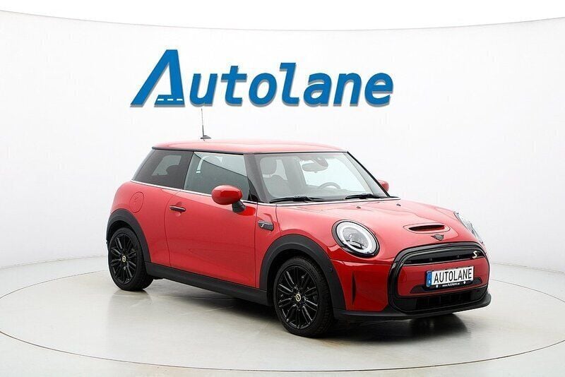 Röd Begagnad 2022 Mini Cooper SE Halvkombi | 229 900 kr (Marknadspris) - Bild 1/3