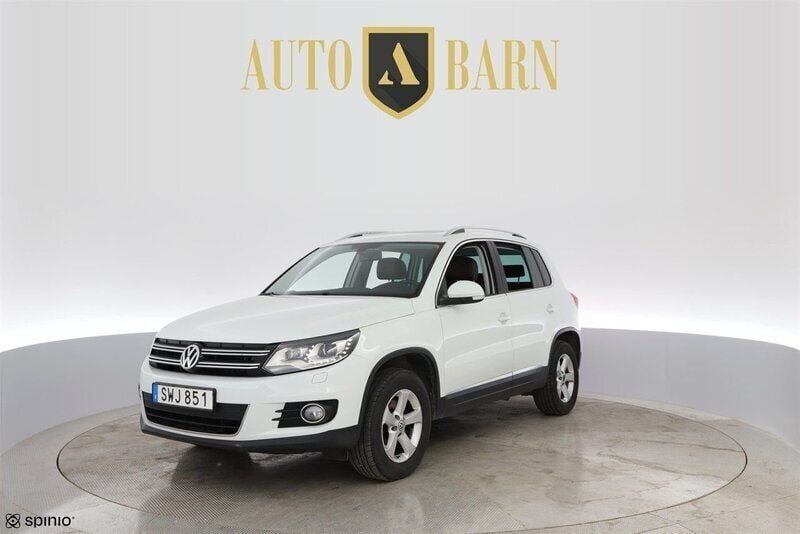 Vit Begagnad 2014 VW Tiguan Sport SUV | 144 700 kr (Bra pris) - Bild 1/4
