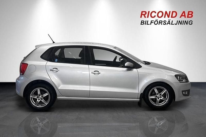 Begagnad VW Polo 90 HK (66 kW) 2009 Silver Halvkombi
