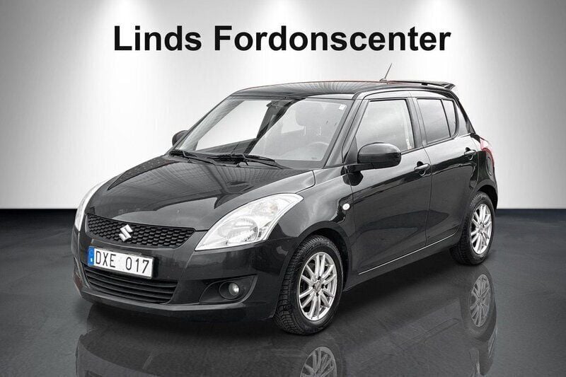 Svart Begagnad 2013 Suzuki Swift Halvkombi | 36 000 kr (Bra pris) - Bild 1/4