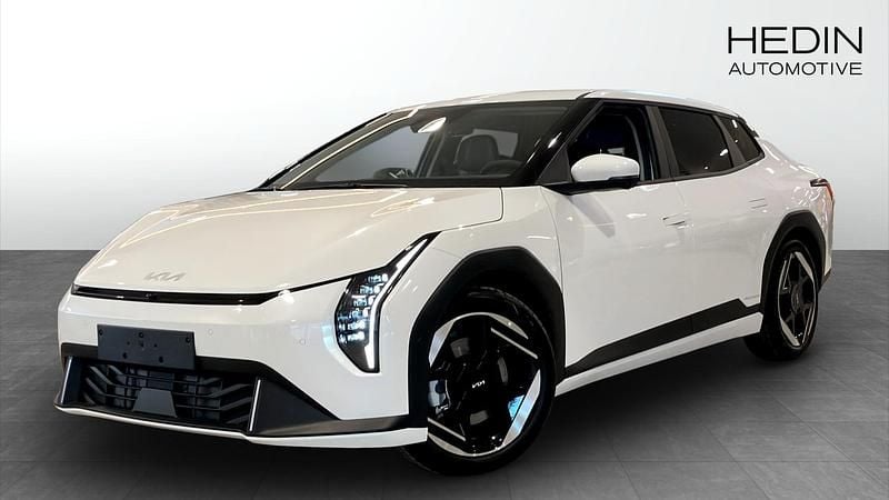 Ny Kia EV4 Plus 127 kW (174 HK) 2025 Svart Sedan