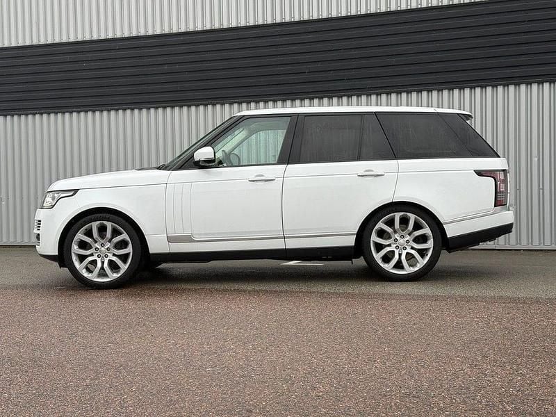 Begagnad Land Rover Range Rover Autobiography 510 HK (375 kW) 2013 Vit SUV