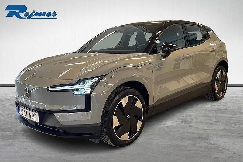 Vapour grey metallic Begagnad 2023 Volvo EX30 Plus SUV | 344 900 kr (Marknadspris) - Bild 1/4