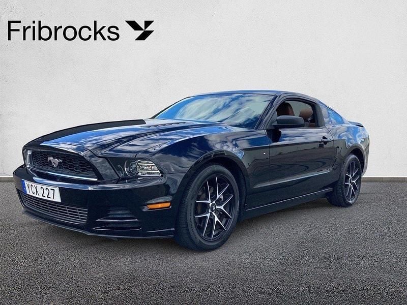 Svart Begagnad 2013 Ford Mustang Sportkupé | 149 900 kr (Bra pris) - Bild 1/4