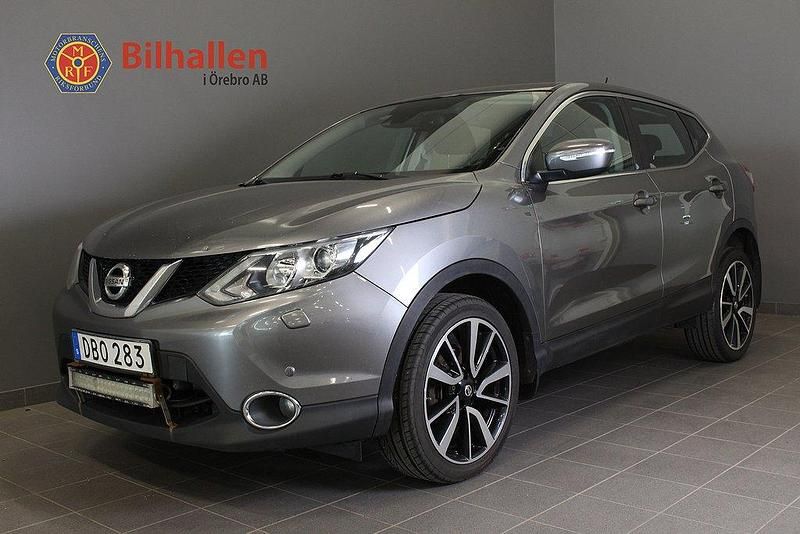 Grå Begagnad 2013 Nissan Qashqai SUV | 79 900 kr (Marknadspris) - Bild 1/4
