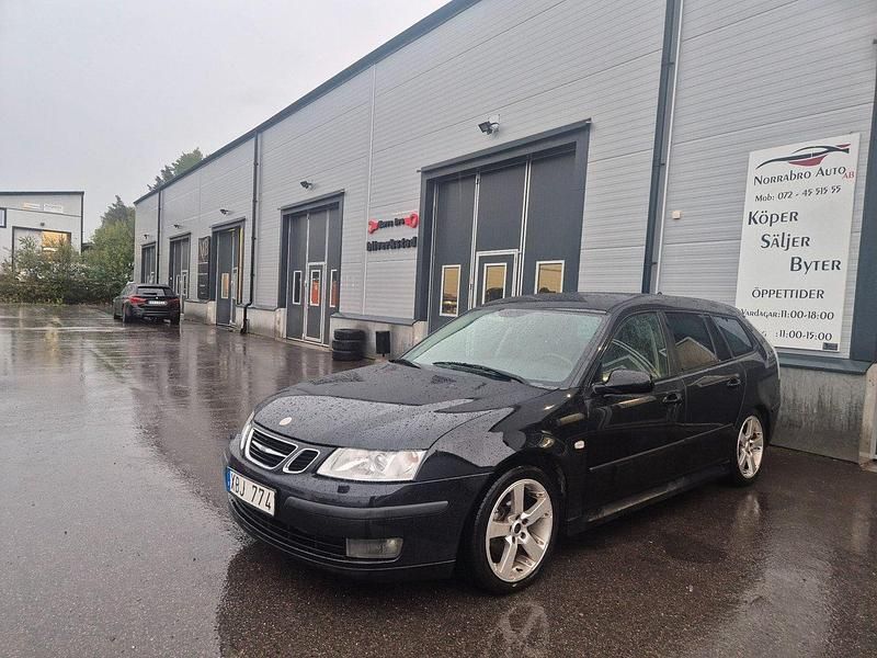 Svart Begagnad 2005 Saab 9-3 Linear Kombi | 45 900 kr (Lite dyr) - Bild 1/4