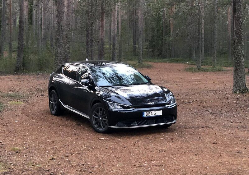 Svart Begagnad 2023 Kia EV6 3 SUV | 450 000 kr (Bra pris) - Bild 1/2