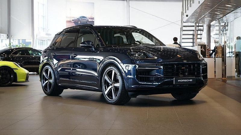 Mörkblå Begagnad 2023 Porsche Cayenne SUV | 1 229 000 kr (Lite dyr) - Bild 1/4