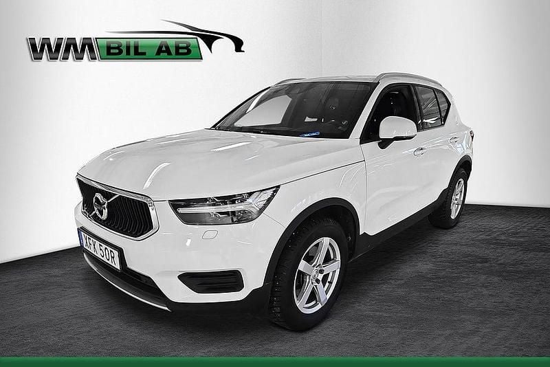 Vit Begagnad 2019 Volvo XC40 Momentum SUV | 254 000 kr (Marknadspris) - Bild 1/4