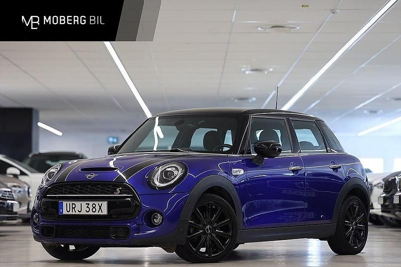 Blå Begagnad 2020 Mini John Cooper Works Chili Halvkombi | 229 900 kr (Marknadspris) - Bild 1/3