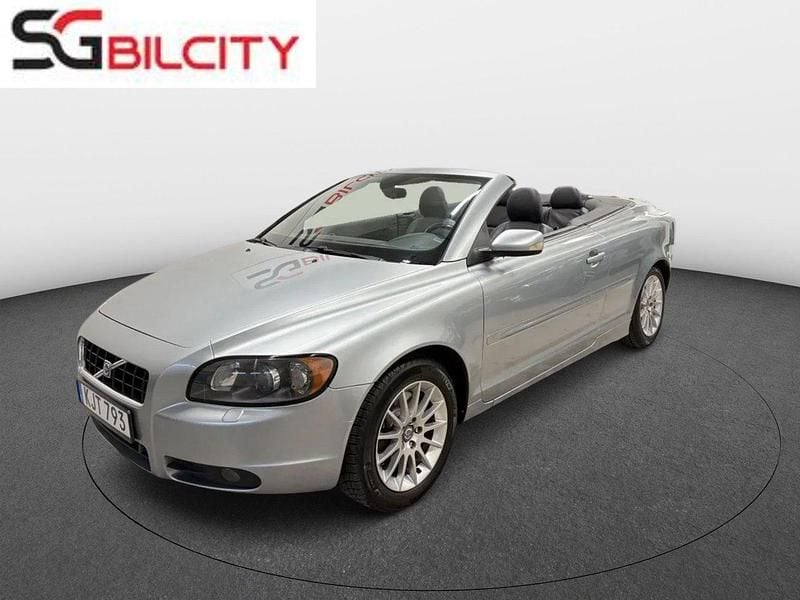Silver Begagnad 2007 Volvo C70 Momentum Cab | 94 900 kr (Marknadspris) - Bild 1/4