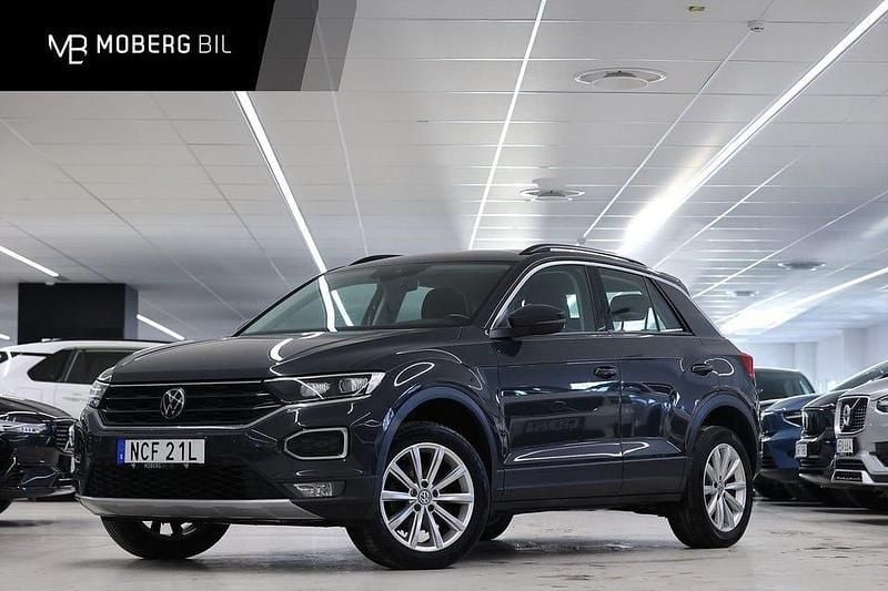 Grå Begagnad 2021 VW T-Roc SUV | 209 900 kr (Marknadspris) - Bild 1/2