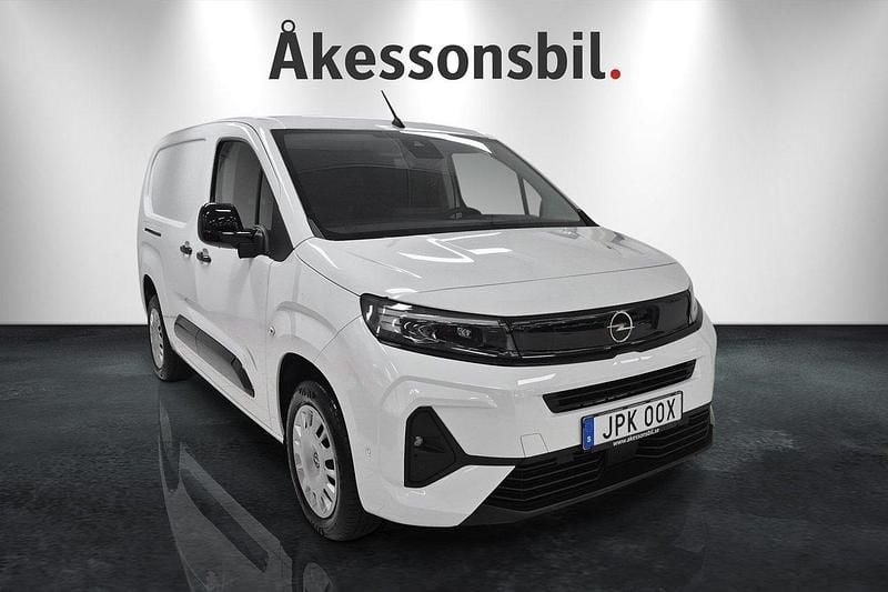 Vit kaolin Ny 2025 Opel Combo Elite Van | 453 420 kr (Lite dyr) - Bild 1/4