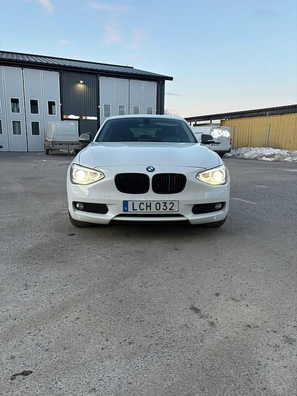 Begagnad BMW 116 136 HK (100 kW) 2014 Halvkombi