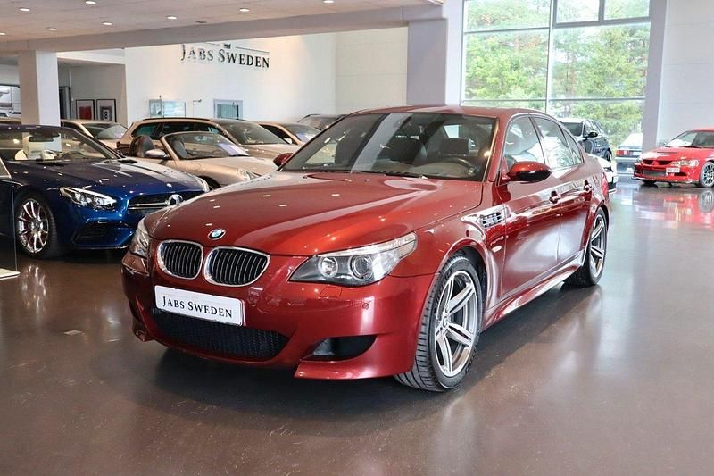 Begagnad 2006 BMW M5 Sedan | 499 900 kr - Bild 1/4