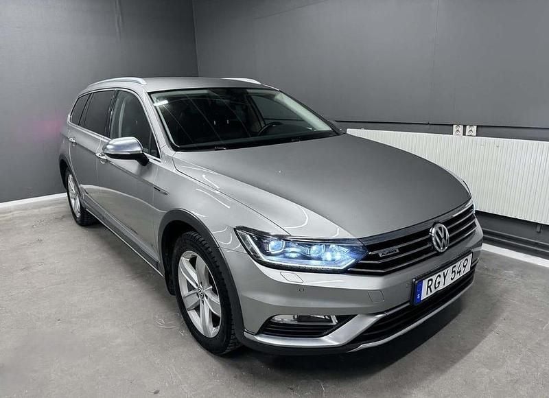 Begagnad VW Passat Alltrack 190 HK (139 kW) 2017 Silver Kombi