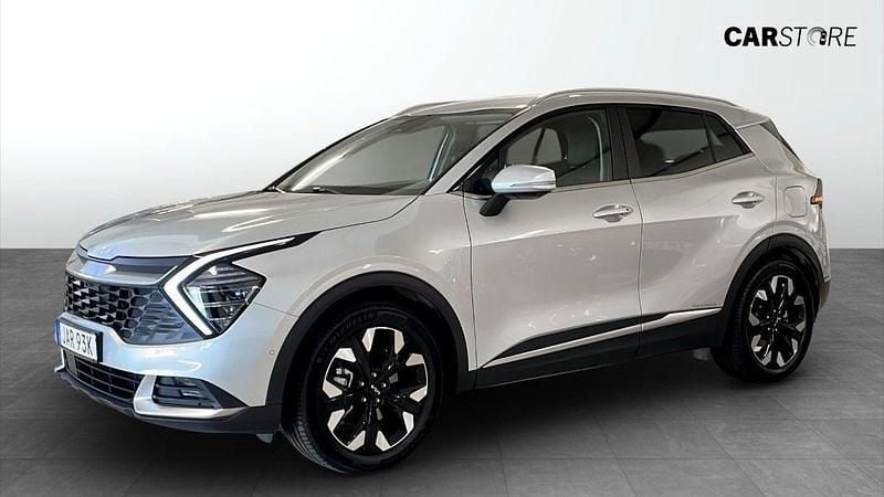 Grå (grey) Begagnad 2024 Kia Sportage Advance SUV | 399 500 kr (Marknadspris) - Bild 1/4