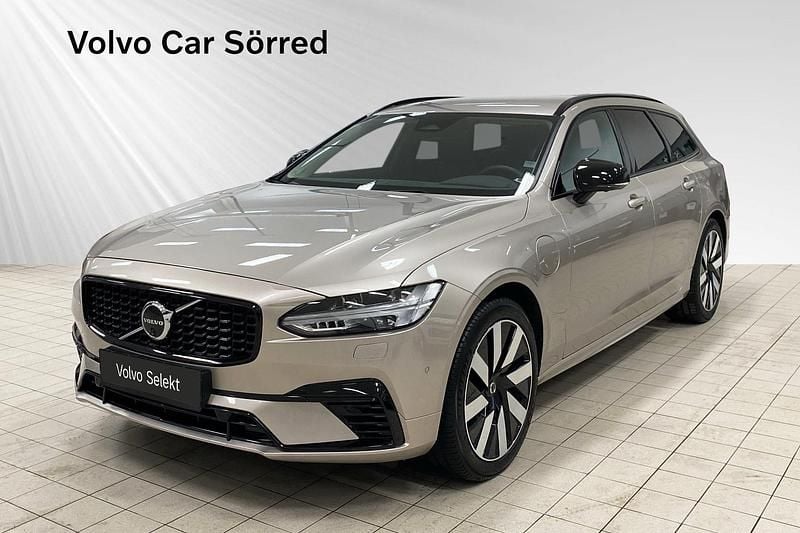 Ljusgrå Begagnad 2024 Volvo V90 Plus Kombi | 484 900 kr (Marknadspris) - Bild 1/3