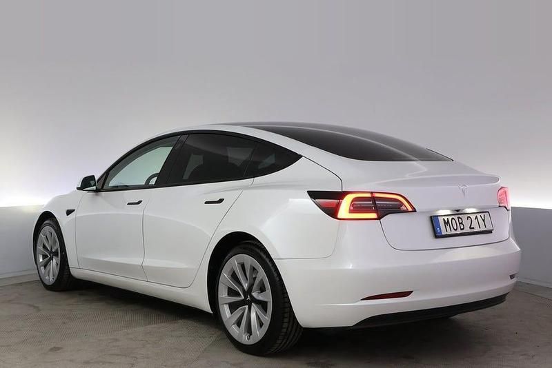 Begagnad Tesla Model 3 Long Range AWD 366 kW (498 HK) 2021 Svart Sedan