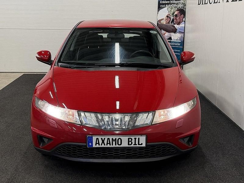 Begagnad Honda Civic Sport 83 HK (61 kW) 2008 Röd Halvkombi
