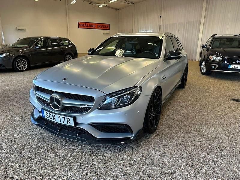 Silver Begagnad 2017 Mercedes C63 AMG AMG Kombi | 475 000 kr (Marknadspris) - Bild 1/4