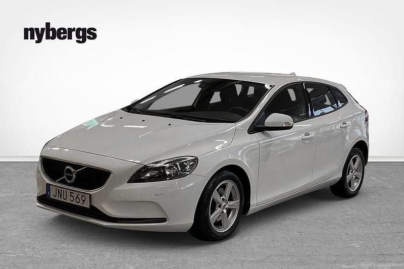 Begagnad Volvo V40 Business Edition 124 HK (91 kW) 2017 Vit