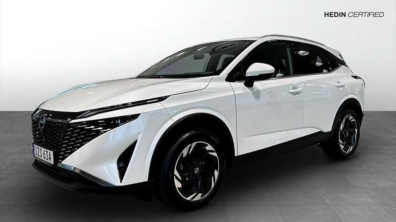 Svart Begagnad 2024 Nissan Qashqai N-Connecta SUV | 309 900 kr (Bra pris) - Bild 1/4