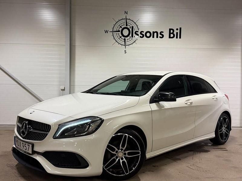 Vit Begagnad 2015 Mercedes A180 AMG Halvkombi | 169 900 kr (Lite dyr) - Bild 1/4