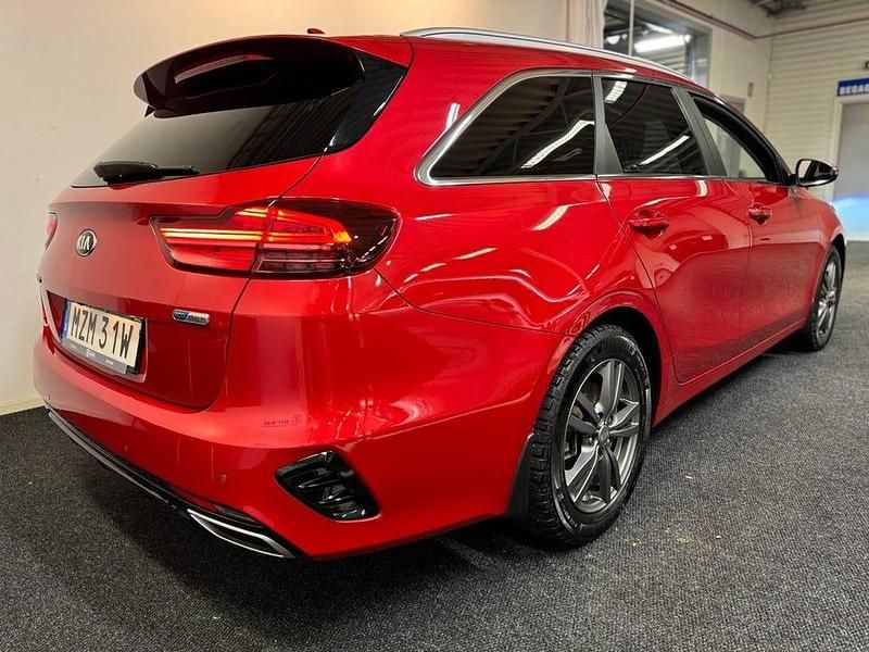 Begagnad Kia Ceed Sportswagon Advance 141 HK (103 kW) 2020 Röd Kombi