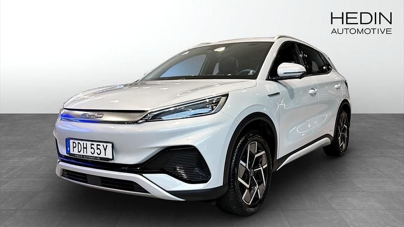 Vit (white) Begagnad 2023 BYD Atto 3 Comfort SUV | 289 900 kr (Marknadspris) - Bild 1/4