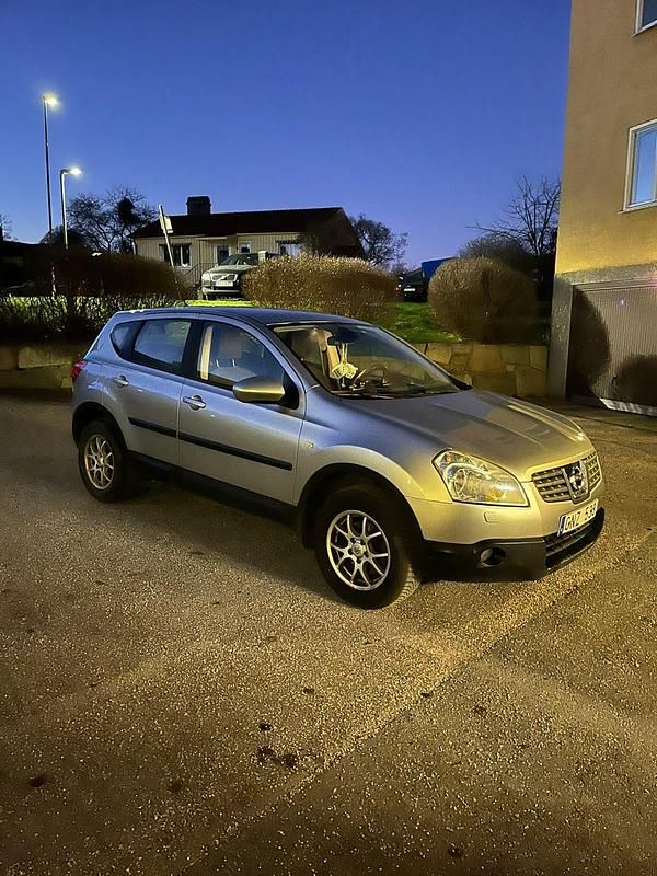 Begagnad Nissan Qashqai 141 HK (103 kW) 2008 SUV