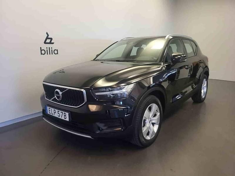 Svart Begagnad 2022 Volvo XC40 SUV | 279 500 kr - Bild 1/1