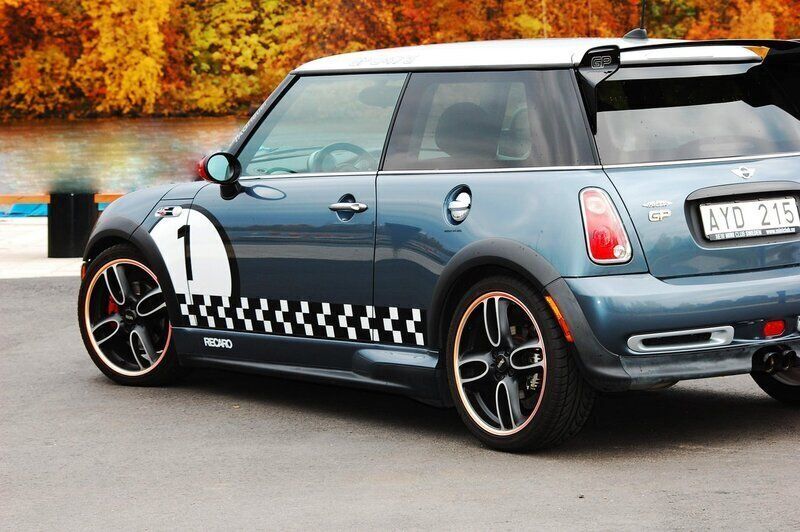 Begagnad 2006 Mini John Cooper Works Halvkombi | 229 000 kr - Bild 1/4