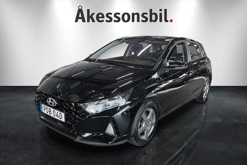 Begagnad Hyundai i20 Essential 101 HK (74 kW) 2022 Svart Halvkombi