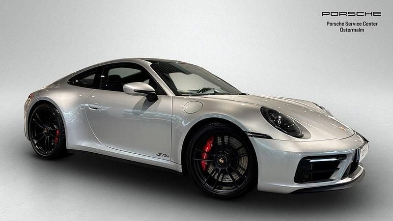 Silver Begagnad 2022 Porsche 911 Carrera GTS Sportkupé | 1 545 000 kr (Marknadspris) - Bild 1/4