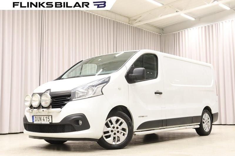 Vit Begagnad 2015 Renault Trafic Van | 89 800 kr (Marknadspris) - Bild 1/4