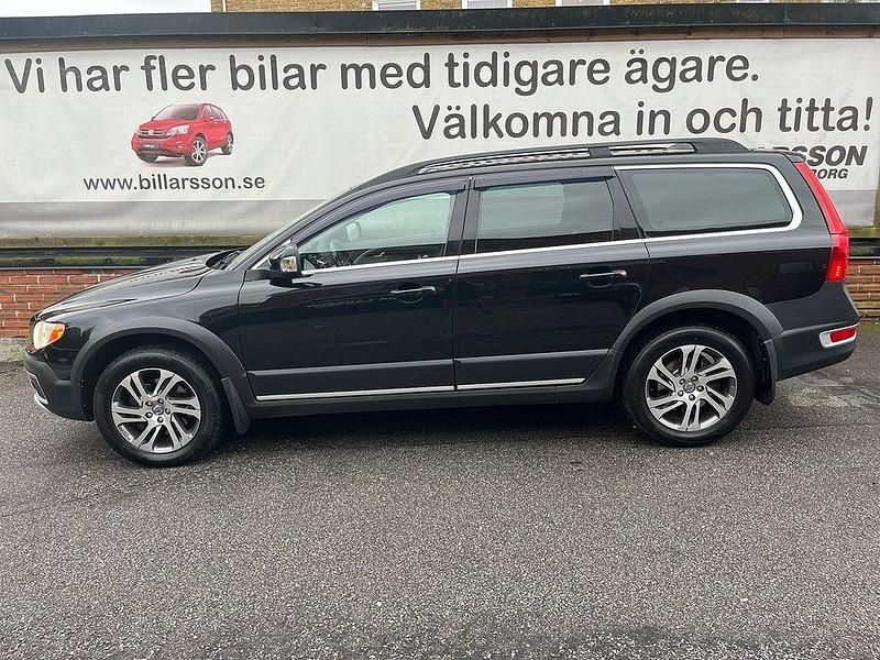 Svart Begagnad 2013 Volvo XC70 Momentum SUV | 146 000 kr (Bra pris) - Bild 1/4